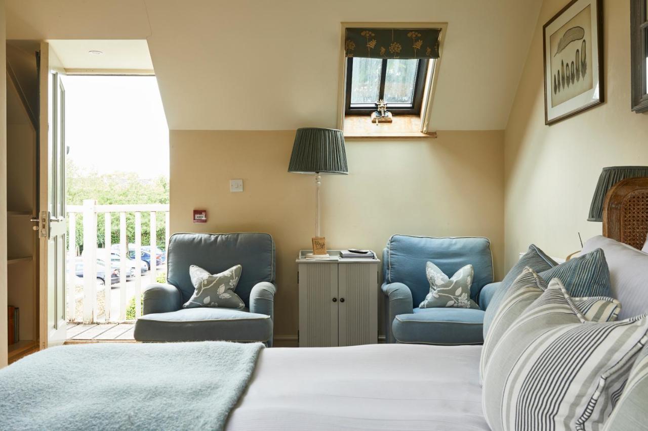 The Kingham Plough Hotel Екстериор снимка