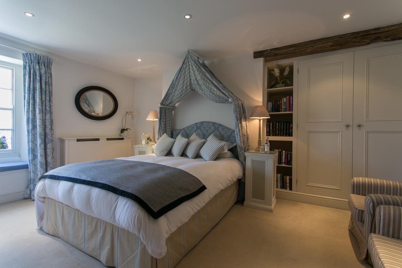 The Kingham Plough Hotel Екстериор снимка